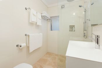 Bondi Beach Waterfront - Accommodation BNB 1