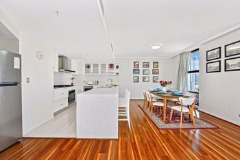 Deluxe Sydney Central Penthouse With Pool & Gym - Accommodation BNB 2