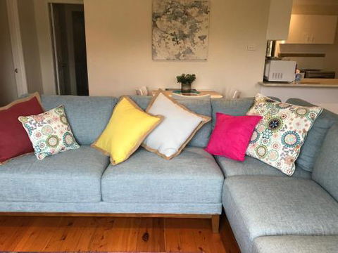 WAVES At MOLLYMOOK - Accommodation BNB 4