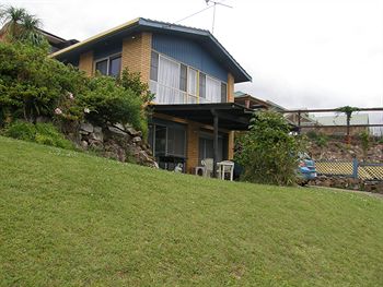 Ambience Holiday Apartments - Accommodation BNB 0