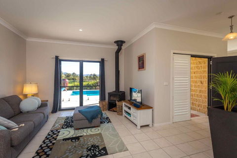 Mandalay Villas - Villa 2 - Accommodation BNB 2
