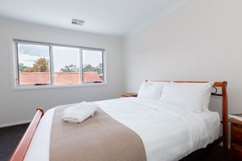 Brand New Townhouse - Accommodation BNB 6