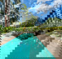 Beachfront Apartment with Ocean View - 4 - Accommodation BNB
