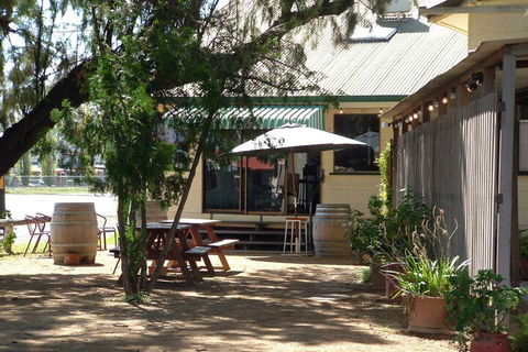 Gowrie Hotel Motor Inn - Accommodation BNB 3