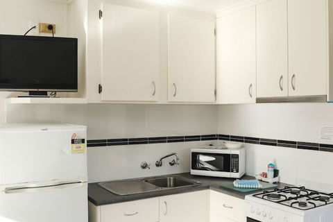 Riverglade Caravan Park - Accommodation BNB 1