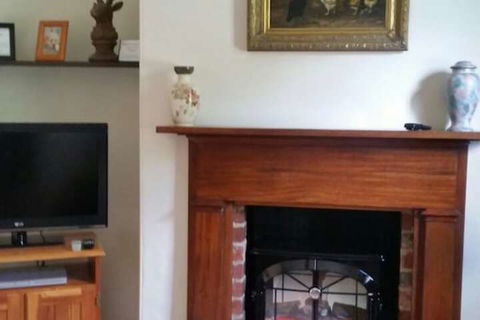 Cottage On Gunning - Accommodation BNB 4