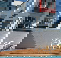 Bluedock Apartments - Accommodation BNB