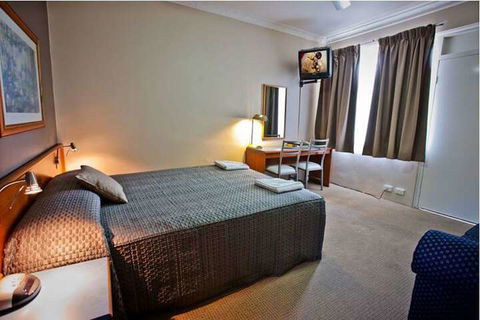 Abbotsleigh Motor Inn - Accommodation BNB 4