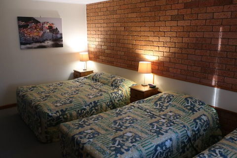 Newell Motor Inn - Narrandera - Accommodation BNB 6
