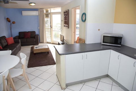Northpoint Holiday Apartments - Accommodation BNB 6