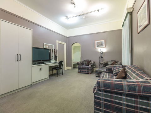 Grand Tasman Hotel - Accommodation BNB 5