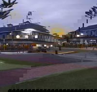 Grand Tasman Hotel - Accommodation BNB
