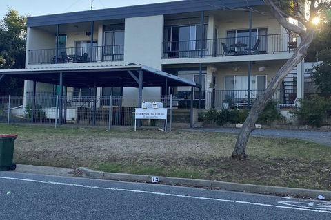 Apartment On Tennyson - Accommodation BNB 1