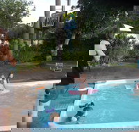 Corlette Palms Motor Inn - Accommodation BNB