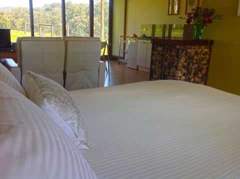 Valley Farm Vineyard Cottages - Accommodation BNB 3