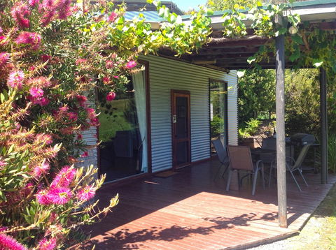 Valley Farm Vineyard Cottages - Accommodation BNB 6