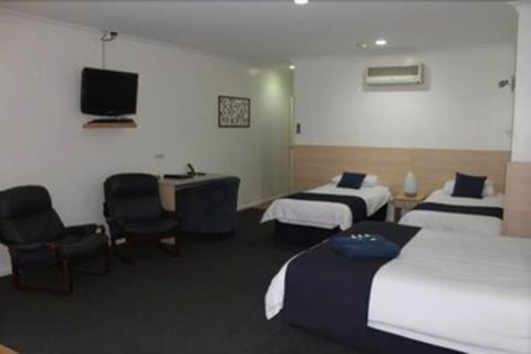 Lakeview Motor Inn - Accommodation BNB 6