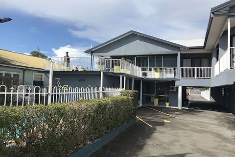 Lakeview Motor Inn - Accommodation BNB 1