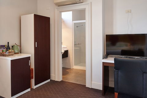 Auldington Hotel - Accommodation BNB 5