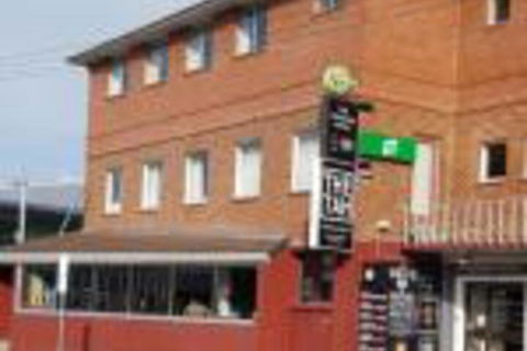 The Waratah Hotel - Accommodation BNB 0