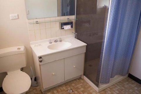 The Waratah Hotel - Accommodation BNB 3