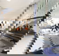 Ramada Encore by Wyndham Belconnen Canberra - Accommodation BNB