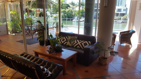 Emerald Surfers - Accommodation BNB 1