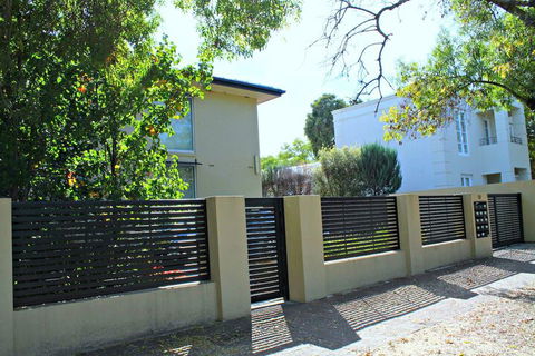 Adelaide DressCircle Apartments Childers Street - Accommodation BNB 5