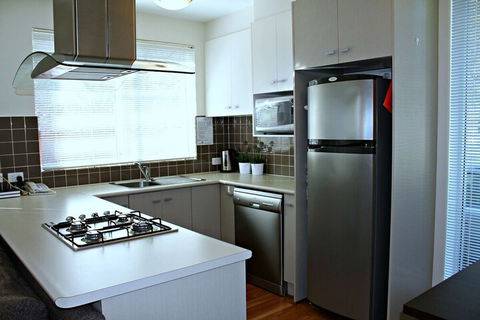 Adelaide DressCircle Apartments Childers Street - Accommodation BNB 3