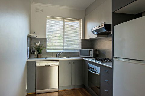 Adelaide DressCircle Apartments Childers Street - Accommodation BNB 7