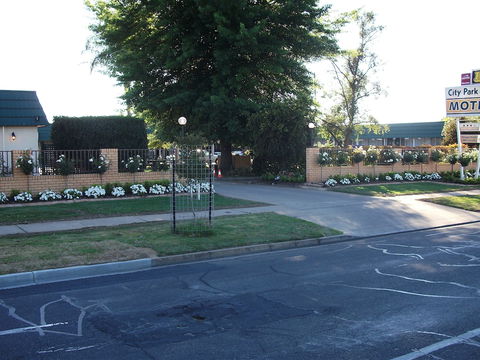 City Park Motel & Apartments - Accommodation BNB 0