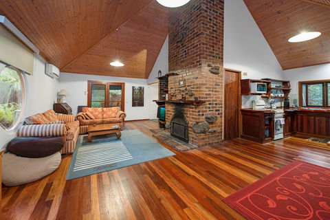 Hunchy Hideaway - Accommodation BNB 3
