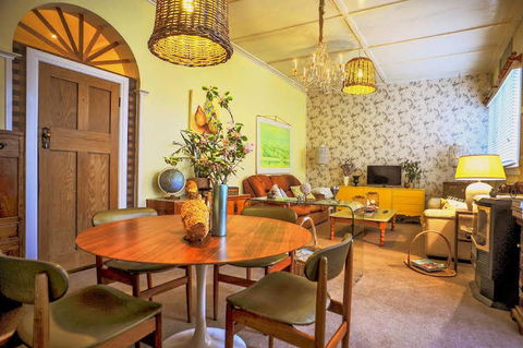 Cromwell House - Accommodation BNB 4