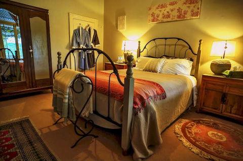 Cromwell House - Accommodation BNB 6