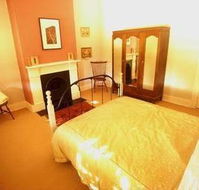 Cromwell House - Accommodation BNB