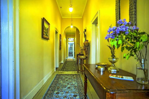 Cromwell House - Accommodation BNB 5