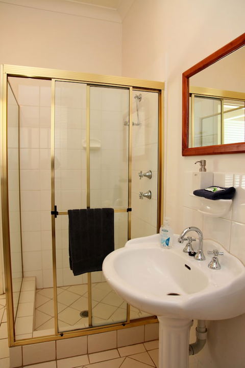 Apartments On The Park - Accommodation BNB 3