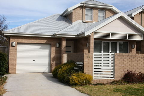 Apartments On The Park - Accommodation BNB 0