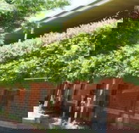 Caledonian Hotel Motel