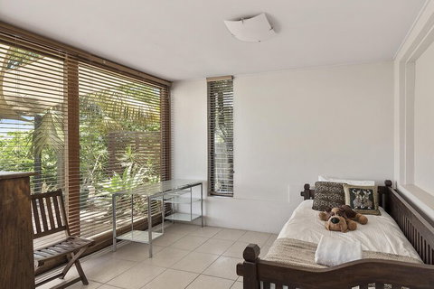 McAuleys Beach House - Accommodation BNB 5