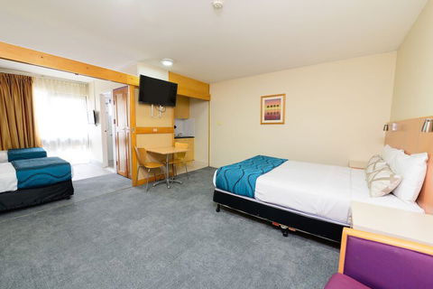 Airolodge International - Accommodation BNB 6