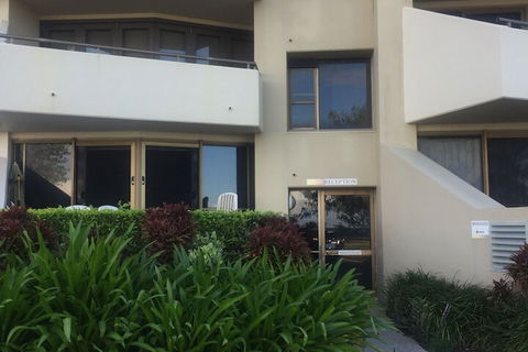 Sandrift Beachfront Apartments - Accommodation BNB 5