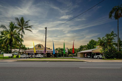 Tropical Lodge - Accommodation BNB 6