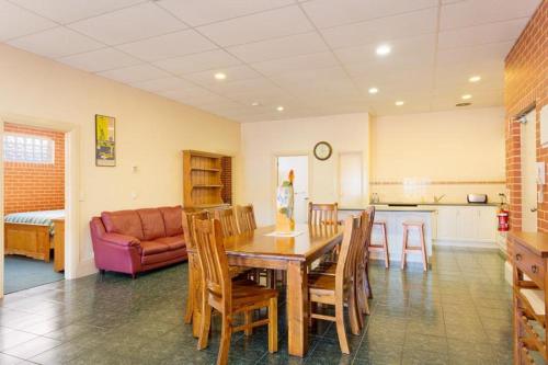 Castlemaine VIC Accommodation BNB