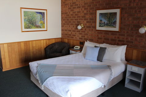Golden River Motor Inn - Accommodation BNB 4