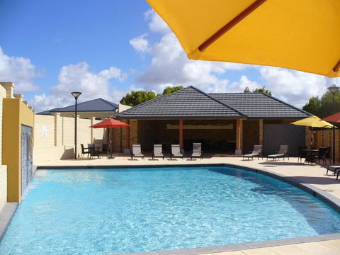 Port Denison Beach Resort - Accommodation BNB 2