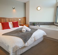 Tides Apartments - Accommodation BNB