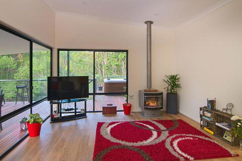 Babbling Brook Retreat - Accommodation BNB 3