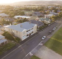 Port Elliot Beach House YHA Hostel - Accommodation BNB