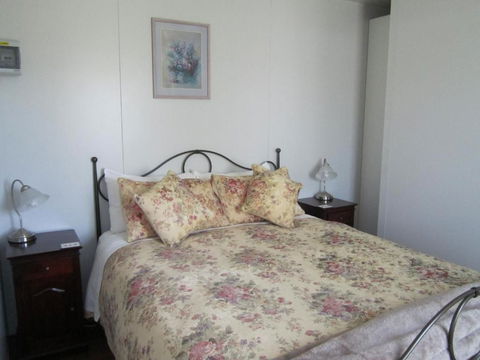 Lavendale Farmstay & Cottages York - Accommodation BNB 4